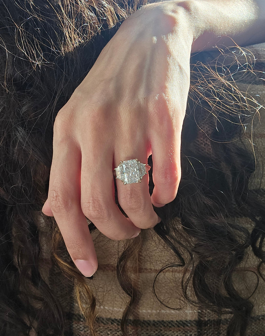 Jean — Three-Stone Engagement Ring | Sital Jansson