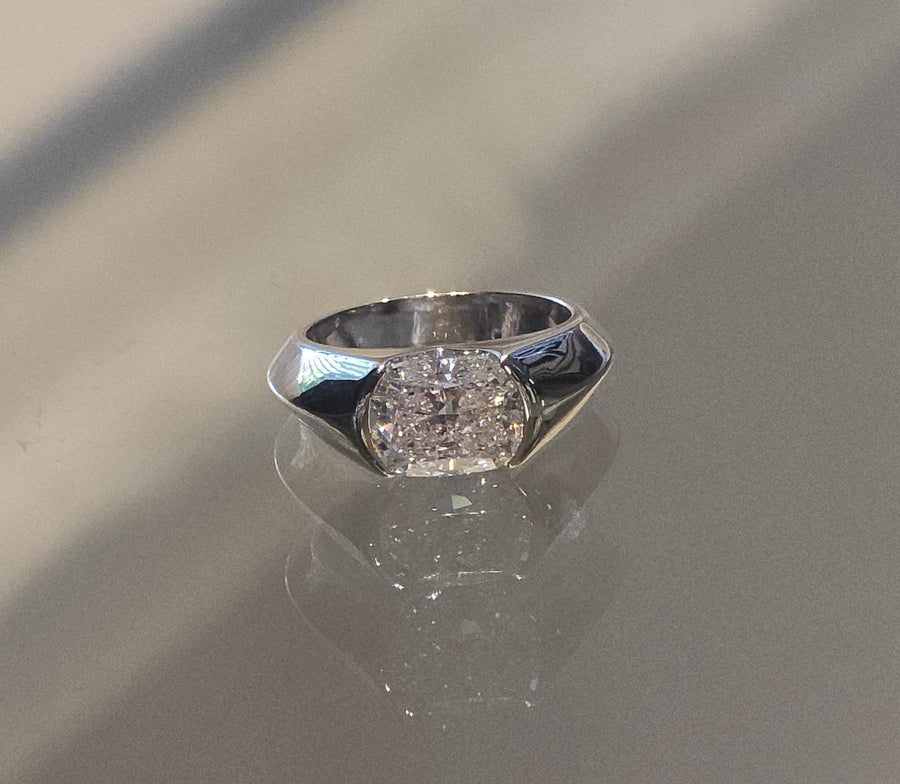 Jind — Signet Engagement Ring | Sital Jansson
